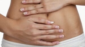 Distensión abdominal antes de la regla